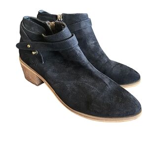MELROSE AND MARKET Black Booties